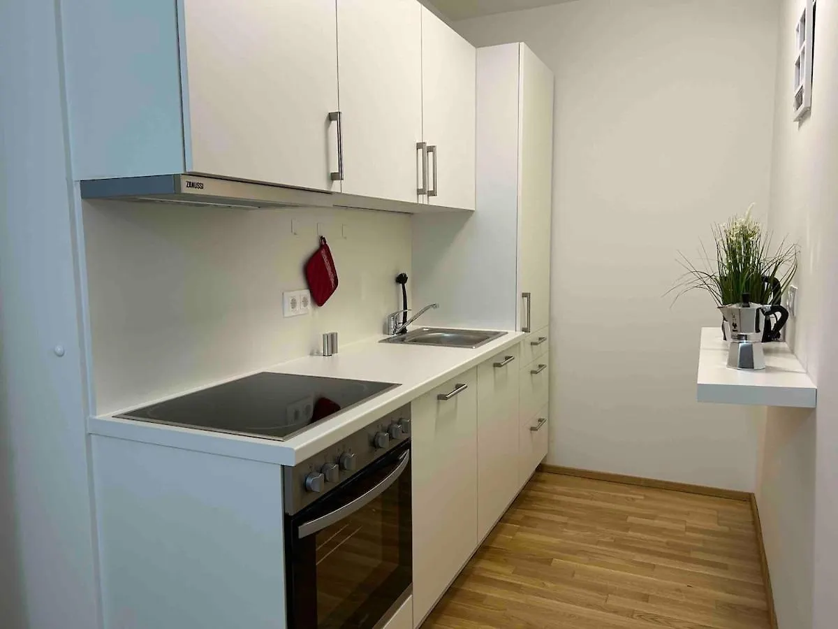 Deluxe Apartment With Balcony & Free Parking Vienna