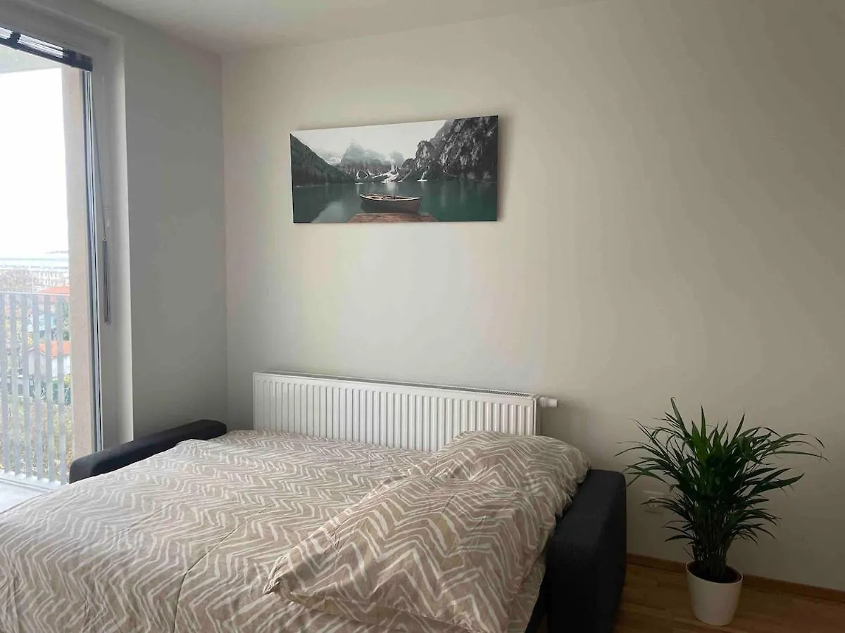 Deluxe Apartment With Balcony & Free Parking 0*, Vienna